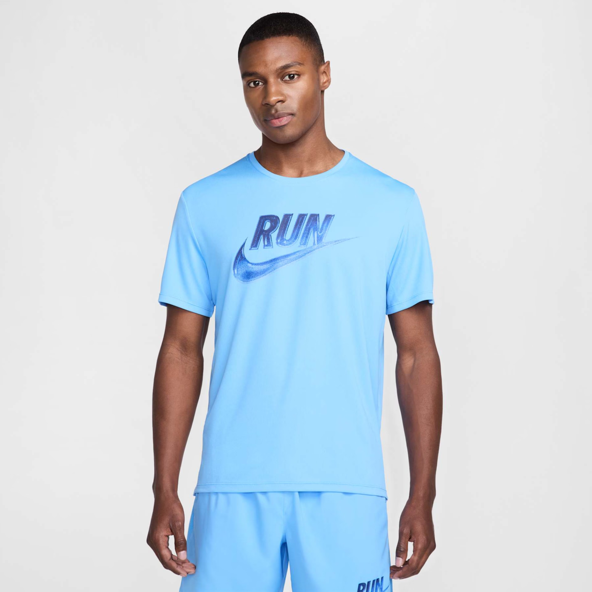 03 camiseta nike dri fit run energy azul