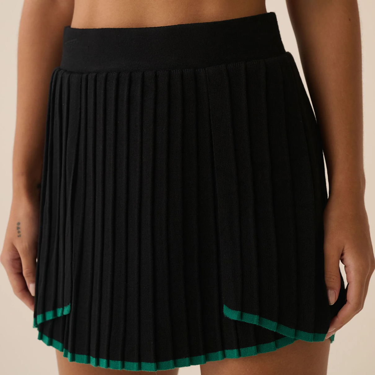 06 saia fila regular tricot sports preto