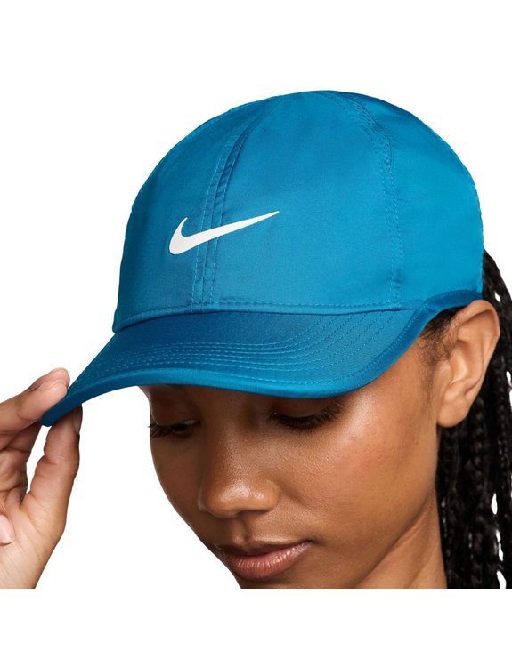 Boné Nike Feather Light Azul