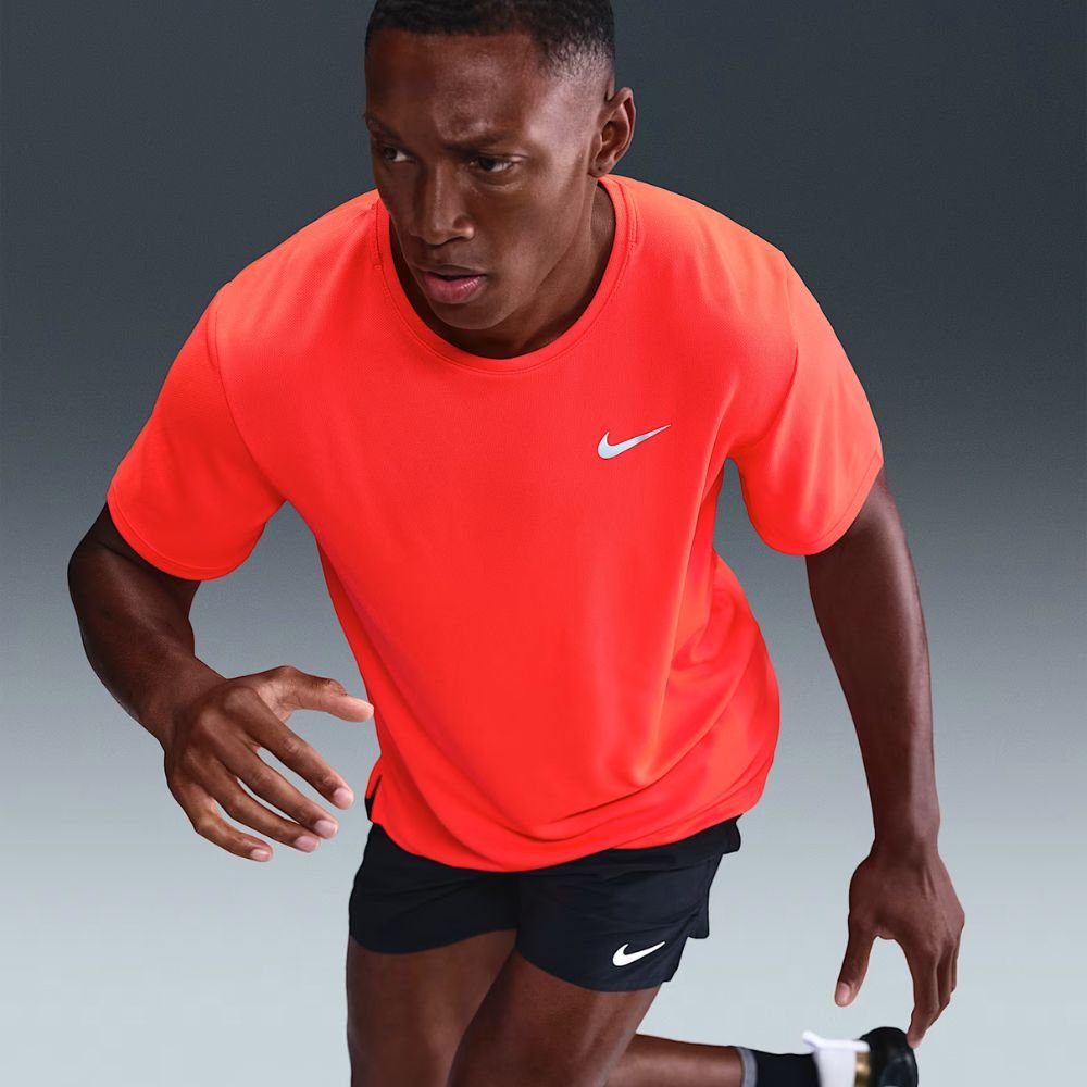 02 camiseta nike manga curta m nk df miler vermelho