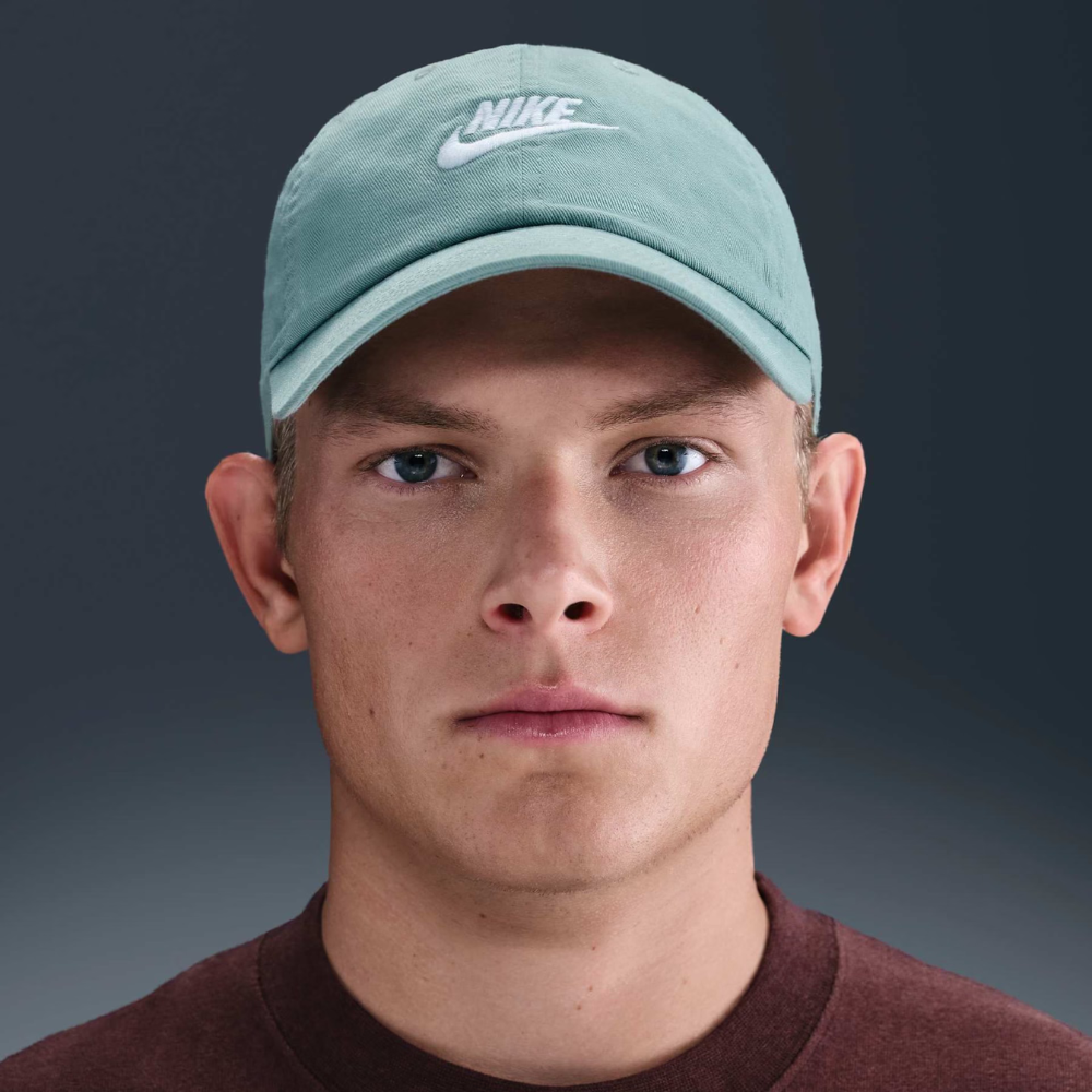 02 bone nike club futura unissex verde