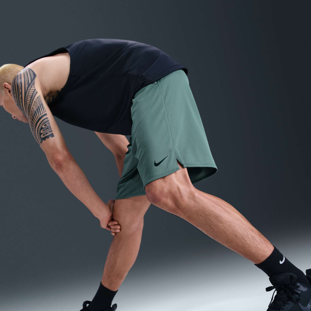 04 bermuda nike dri fit totality knit 9in verde