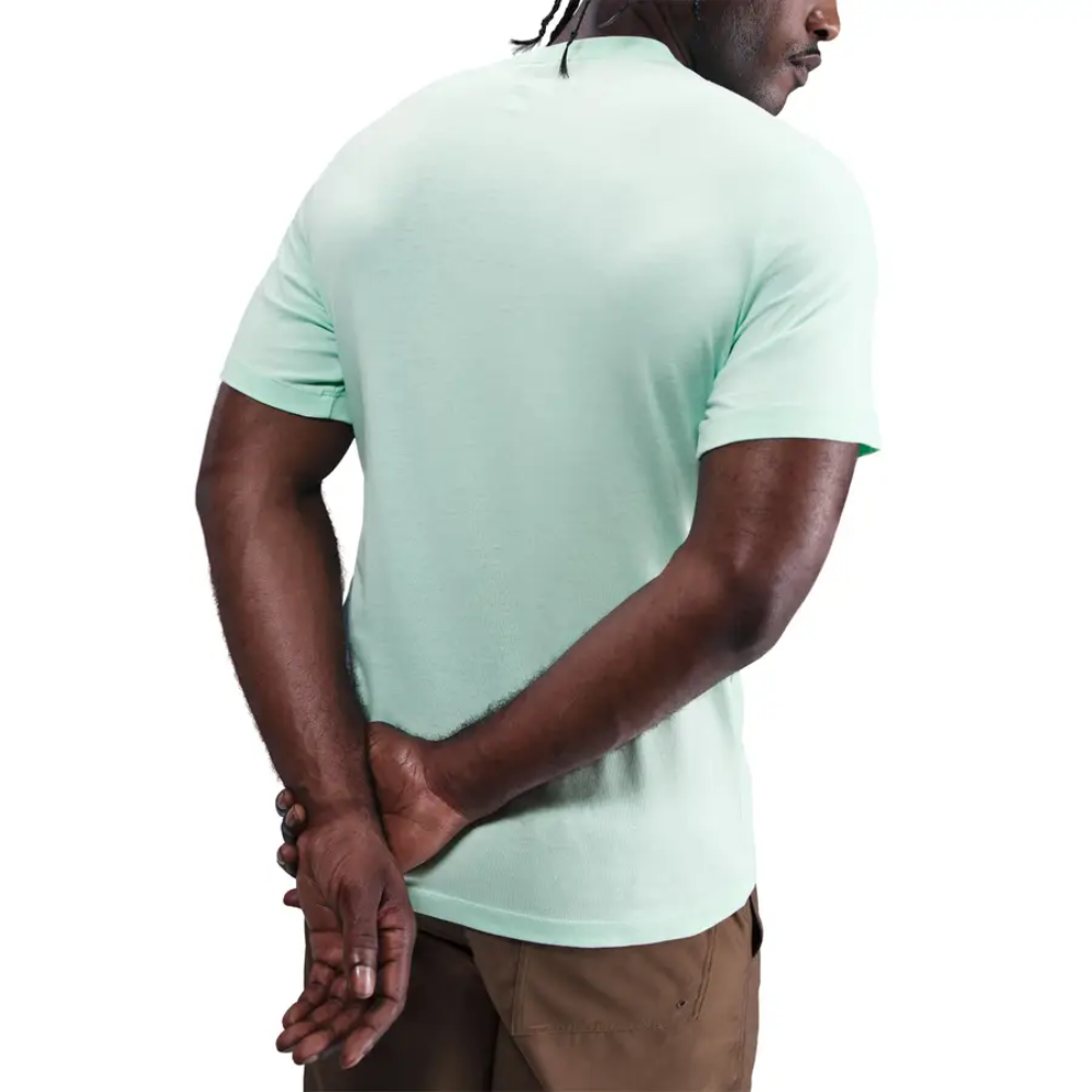 05 camiseta nike sportswear club verde