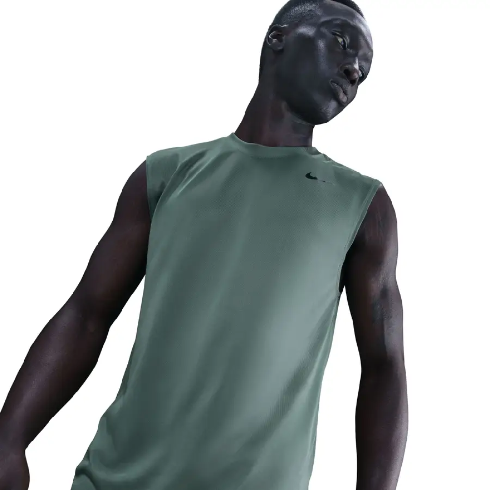 06 camiseta nike dri fit legend verde