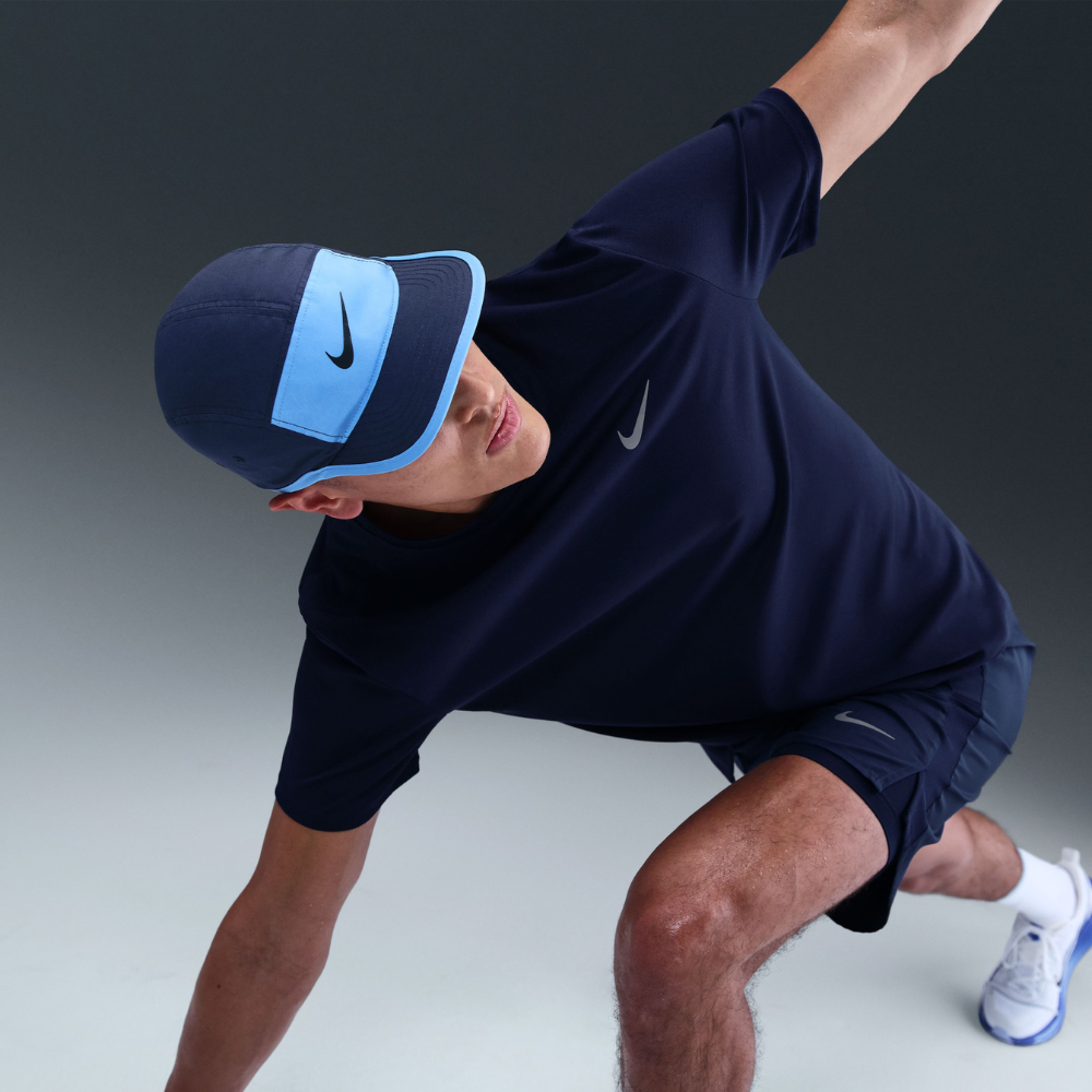 06 camiseta nike manga curta m nk df miler marinho